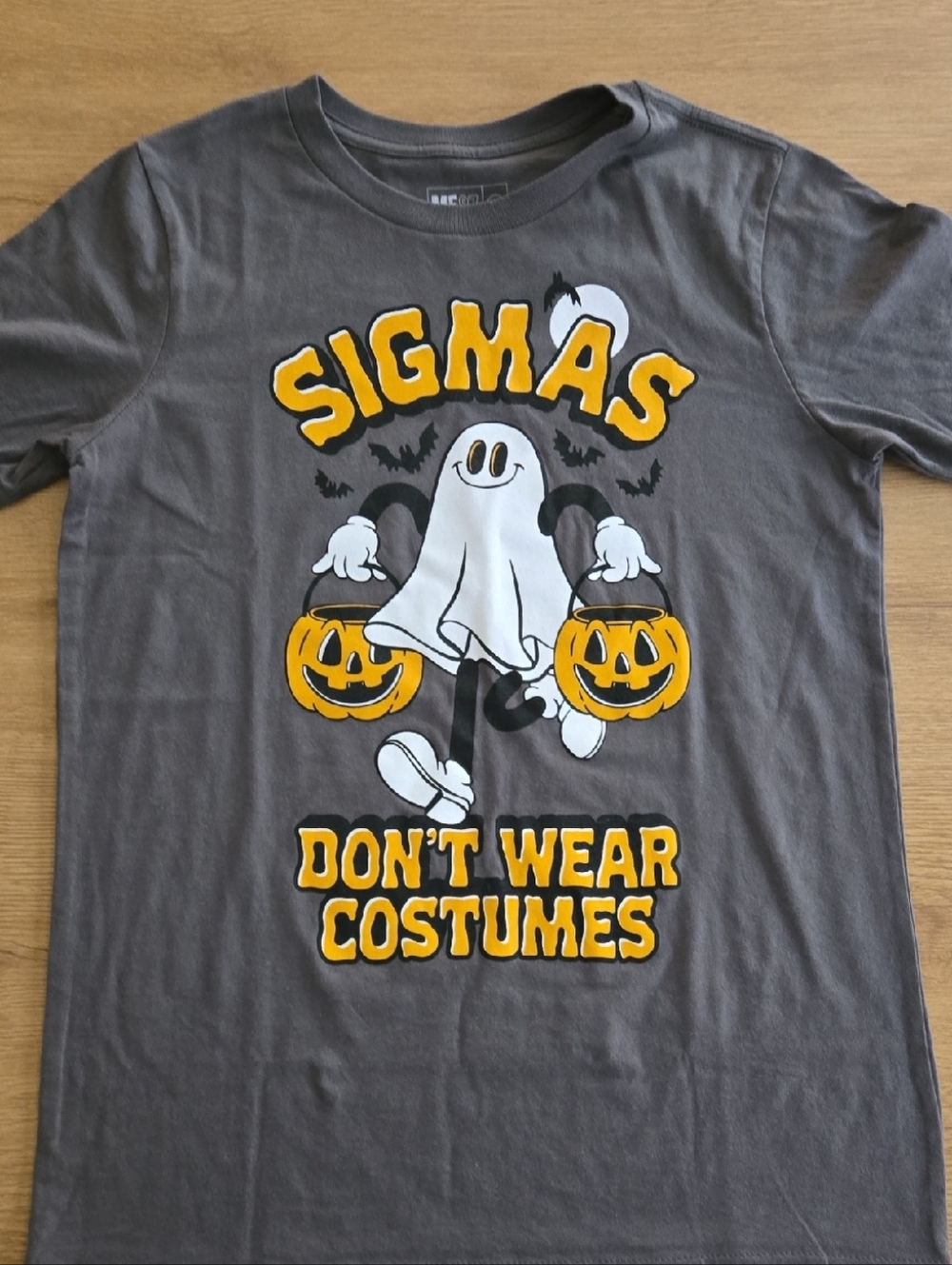 Sigma Beauty Gray Halloween Kids Tee with Yellow & White Ghost Graphic